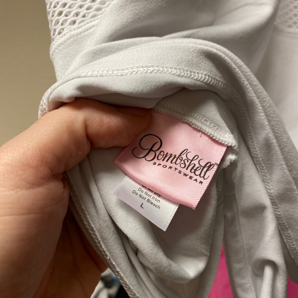 Tank - Picture 2 of 2